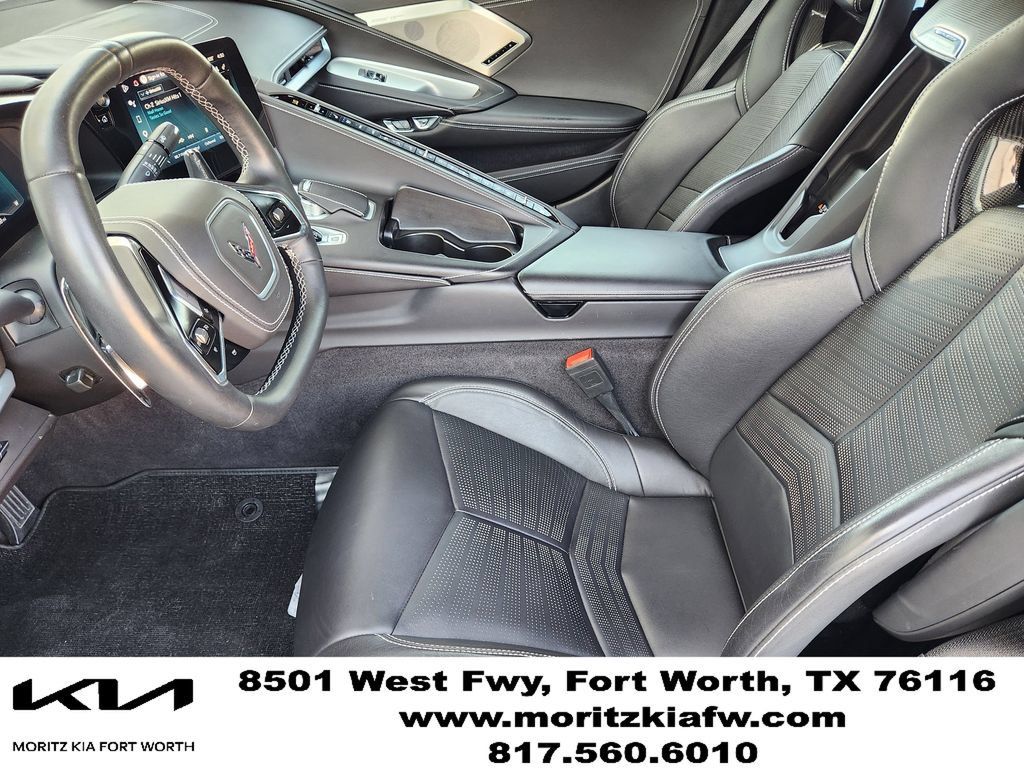 Used 2025 Chevrolet Corvette Stingray Premium Cpe w/ 3LT RWD image 12