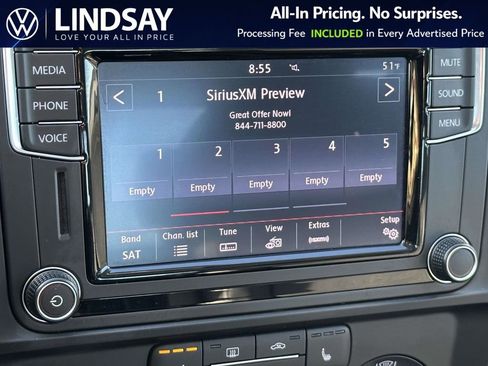 Used 2017 Volkswagen Jetta SE image 16