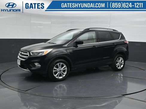 Used 2018 Ford Escape SE AWD/4WD image 6