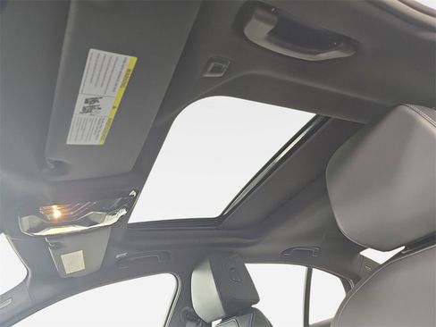 Used 2026 BMW 530i xDrive w/ Premium Package image 33