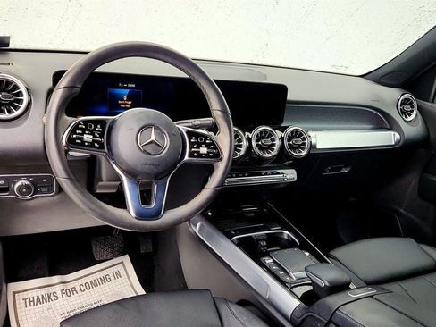 Used 2023 Mercedes-Benz EQB 300 4MATIC w/ Exclusive Package image 10