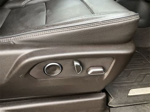 Used 2021 GMC Yukon XL Denali w/ Denali Premium Package image 43