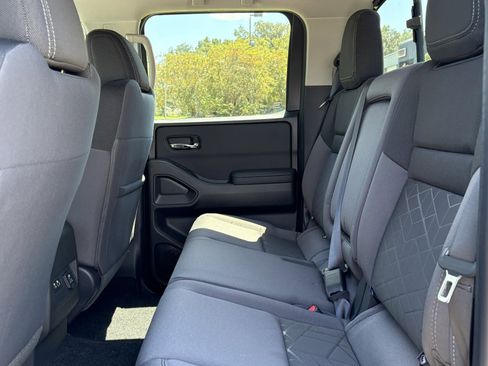 New 2026 Nissan Frontier SV w/ Tow Package image 18