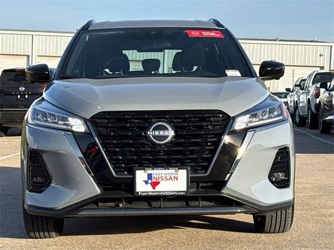 Used 2024 Nissan Kicks SR image 4