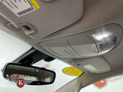 Used 2017 Chrysler Pacifica Touring Plus w/ Tire & Wheel Group image 19