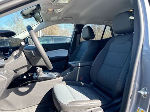 New 2026 Chevrolet Trax LT w/ Driver Confidence Package image 13