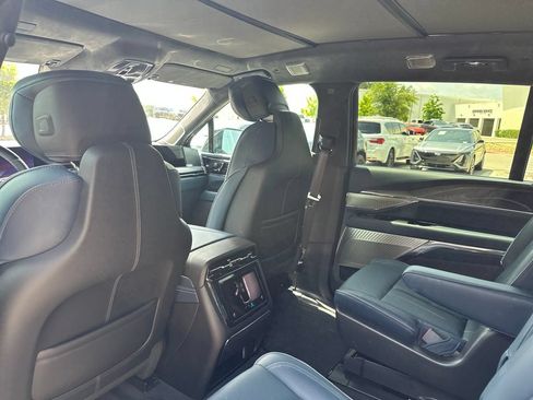 Used 2025 Cadillac Escalade IQ Luxury 2 w/ LPO, Premium Carpet Package AWD/4WD image 40
