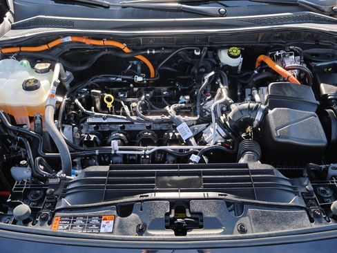 Used 2021 Ford Escape Titanium w/ Titanium Elite Package image 36