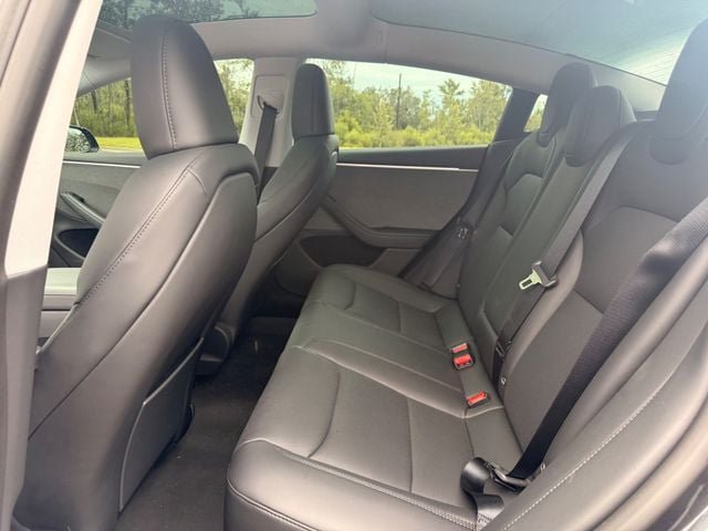 Used 2025 Tesla Model 3 Long Range RWD image 11