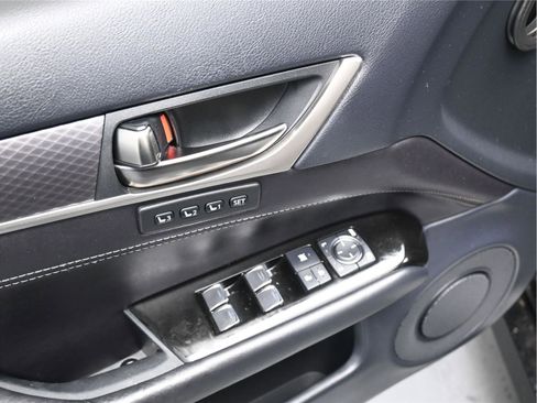 Used 2017 Lexus GS 200t F Sport image 9