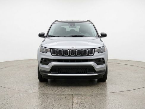 Used 2025 Jeep Compass Limited image 2