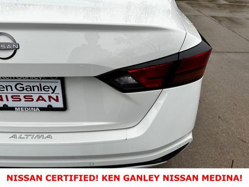 Certified 2025 Nissan Altima 2.5 S FWD image 16