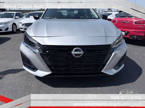 Used 2025 Nissan Altima 2.5 SV FWD image 16