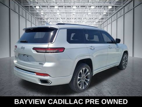 Used 2021 Jeep Grand Cherokee L Overland w/ Luxury Tech Group IV AWD/4WD image 5
