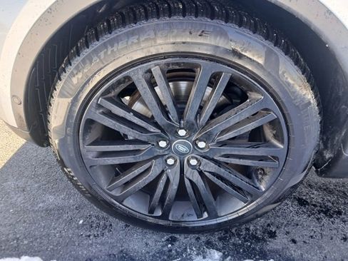 Used 2017 Land Rover Discovery HSE Luxury image 47