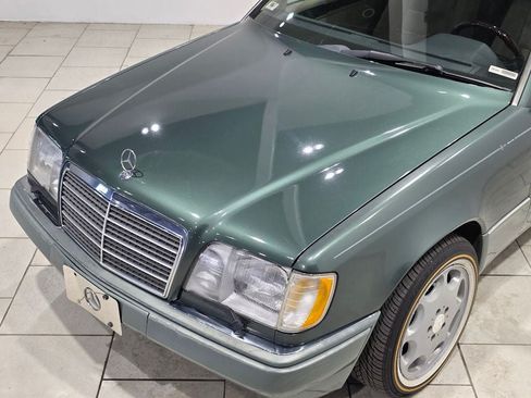 Used 1994 Mercedes-Benz E 320 Coupe image 12