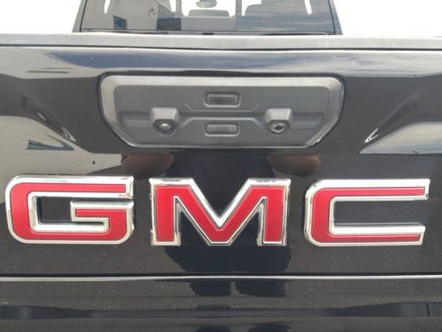 Used 2024 GMC Sierra 3500 AT4 w/ AT4 Premium Plus Package AWD/4WD image 8