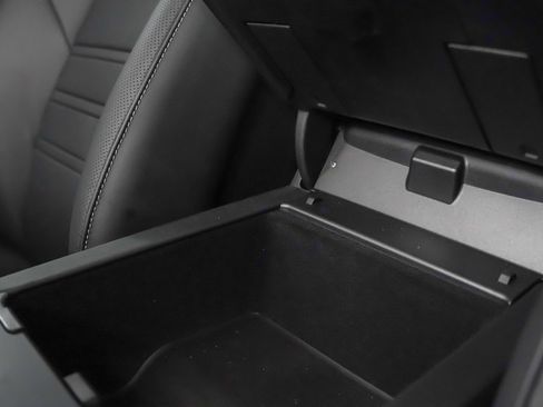 Certified 2025 Porsche Cayenne GTS image 35