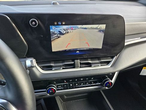 New 2026 Chevrolet Equinox LT w/ Convenience Package II image 9