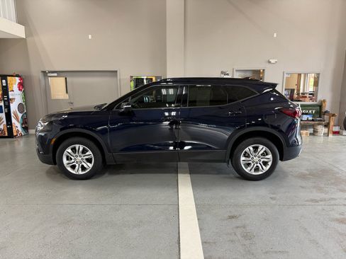 Used 2020 Chevrolet Blazer LT FWD image 1