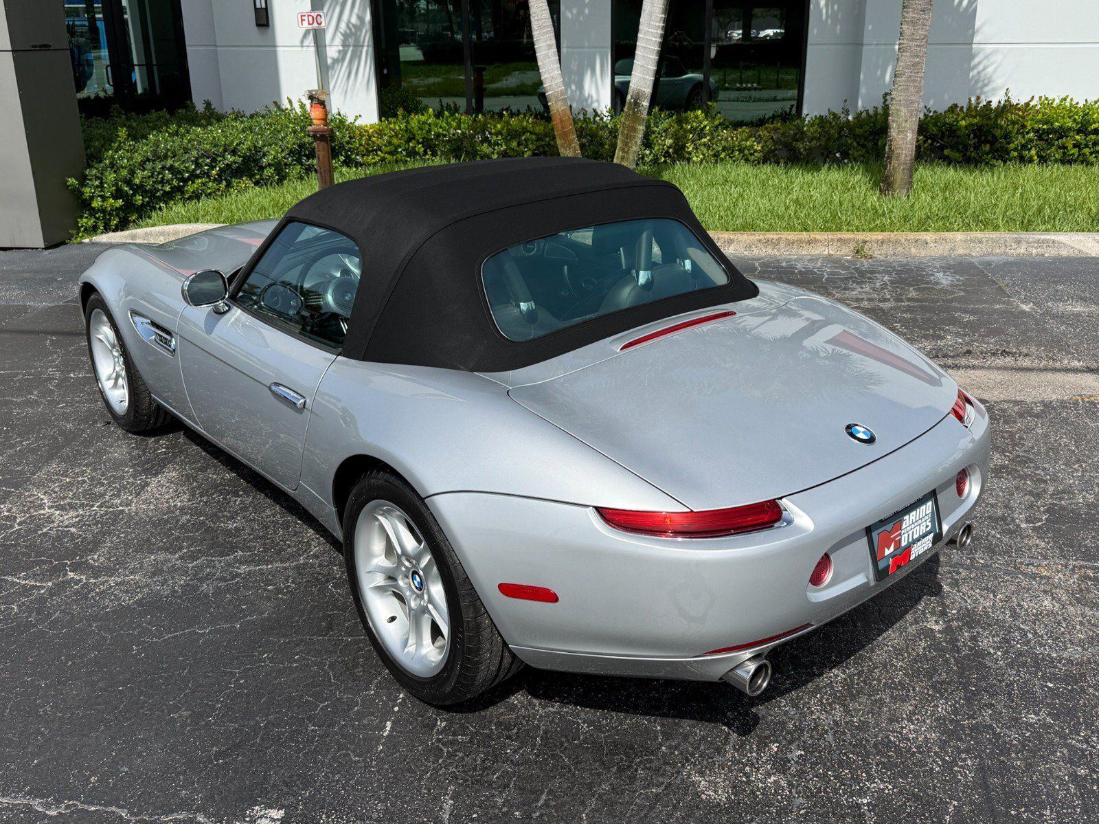 Used 2002 BMW Z8 RWD image 12