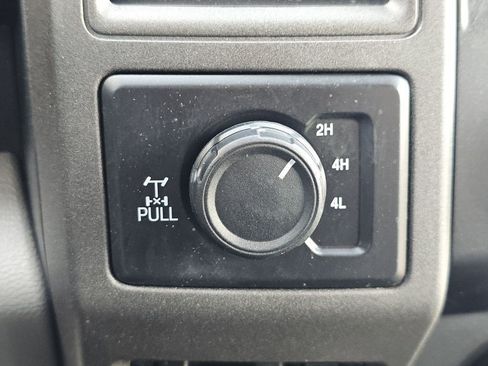 Used 2020 Ford F250 XL w/ Power Equipment Group AWD/4WD image 9