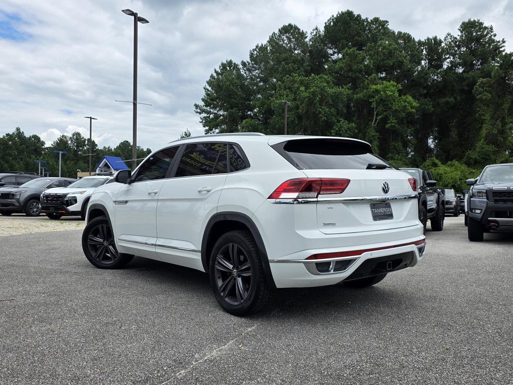 Used 2021 Volkswagen Atlas Cross Sport SE w/ Panoramic Sunroof Package FWD image 5