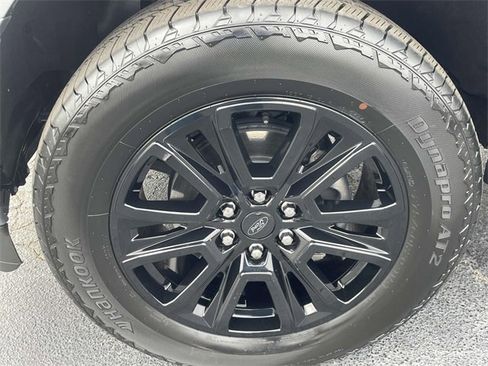 Used 2024 Ford F150 Platinum w/ Equipment Group 702A High image 8