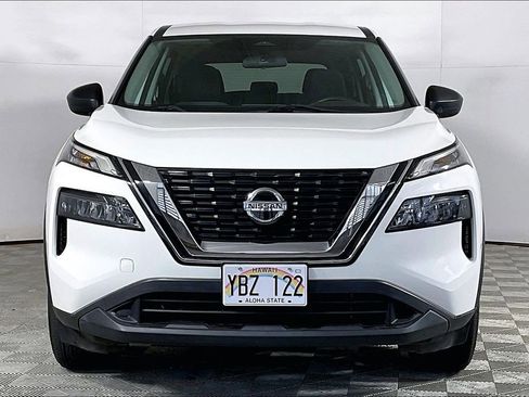 Used 2021 Nissan Rogue S image 2