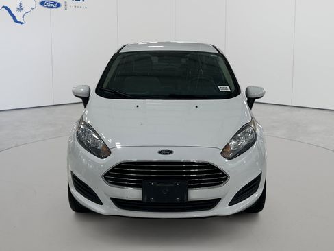 Used 2019 Ford Fiesta SE FWD image 2