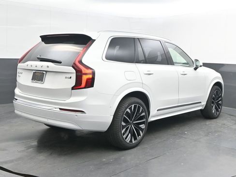 New 2026 Volvo XC90 B6 Ultra w/ Protection Package image 7