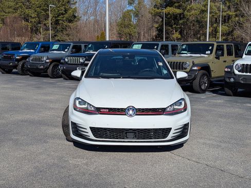 Used 2016 Volkswagen GTI Autobahn w/ Driver Assistance Package image 2