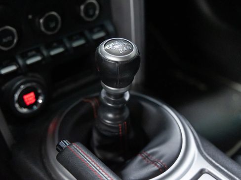 Used 2015 Subaru BRZ Limited image 24