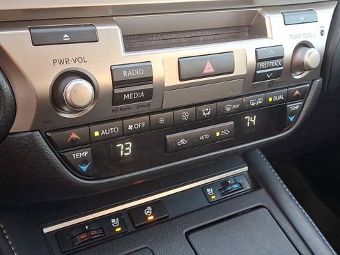 Used 2018 Lexus ES 350 w/ Ultra Luxury Package image 16