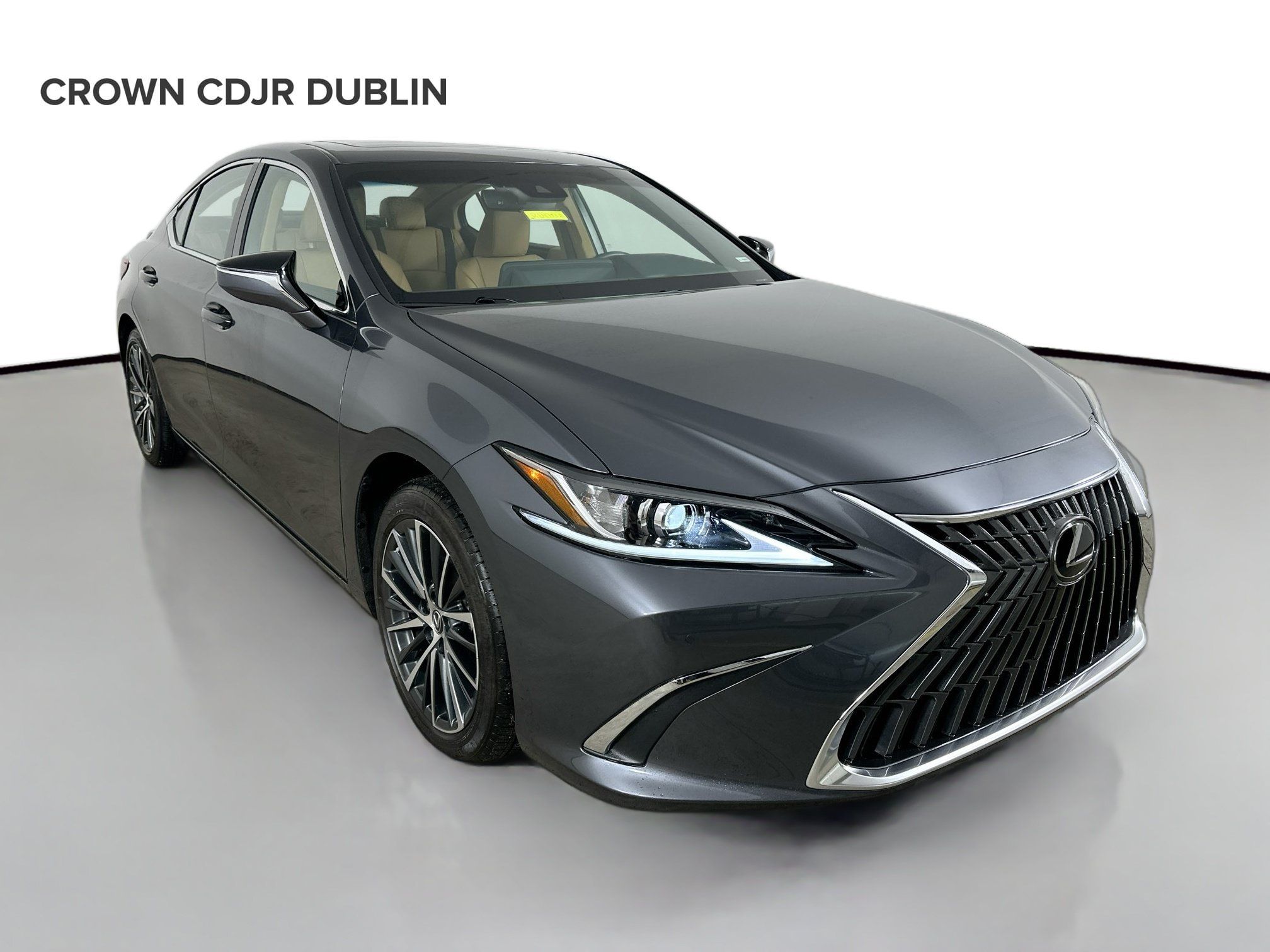 Used 2024 Lexus ES 350 w/ Premium Package FWD image 4