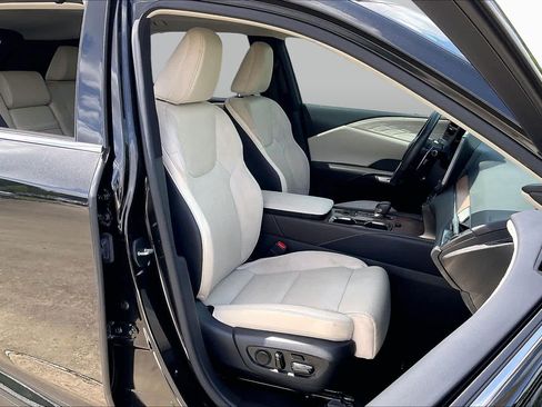 Used 2023 Lexus RX 350 w/ Accessory Package (K3) AWD/4WD image 8