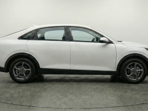 Used 2025 Kia K4 FWD image 11