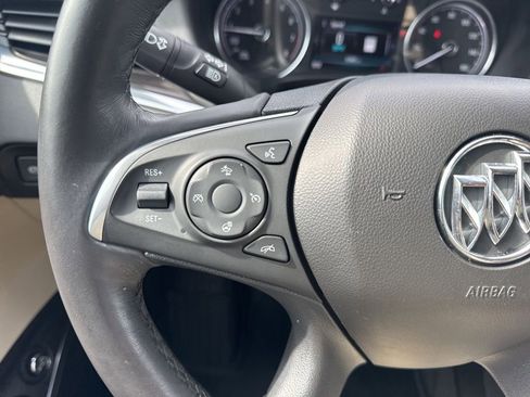 Used 2018 Buick Enclave Premium FWD image 17