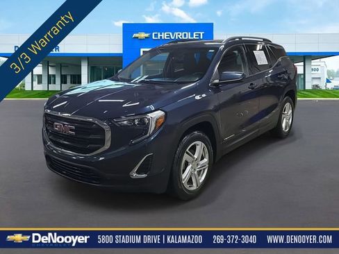 Used 2018 GMC Terrain SLE w/ Driver Convenience Package image 1