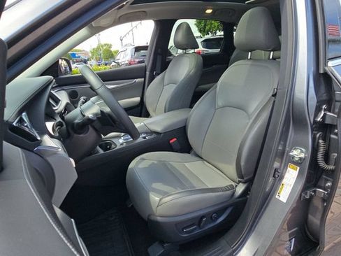 Used 2023 INFINITI QX50 Luxe FWD image 9