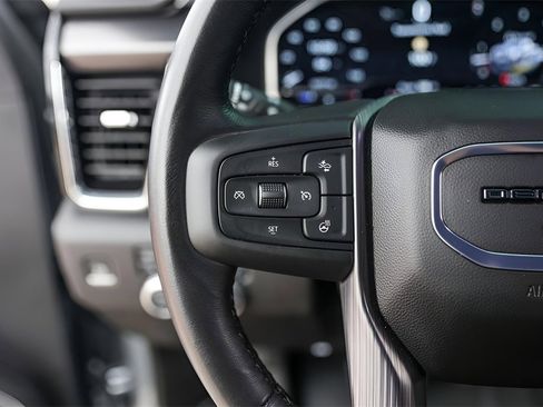 Used 2025 GMC Sierra 2500 Denali Ultimate image 17