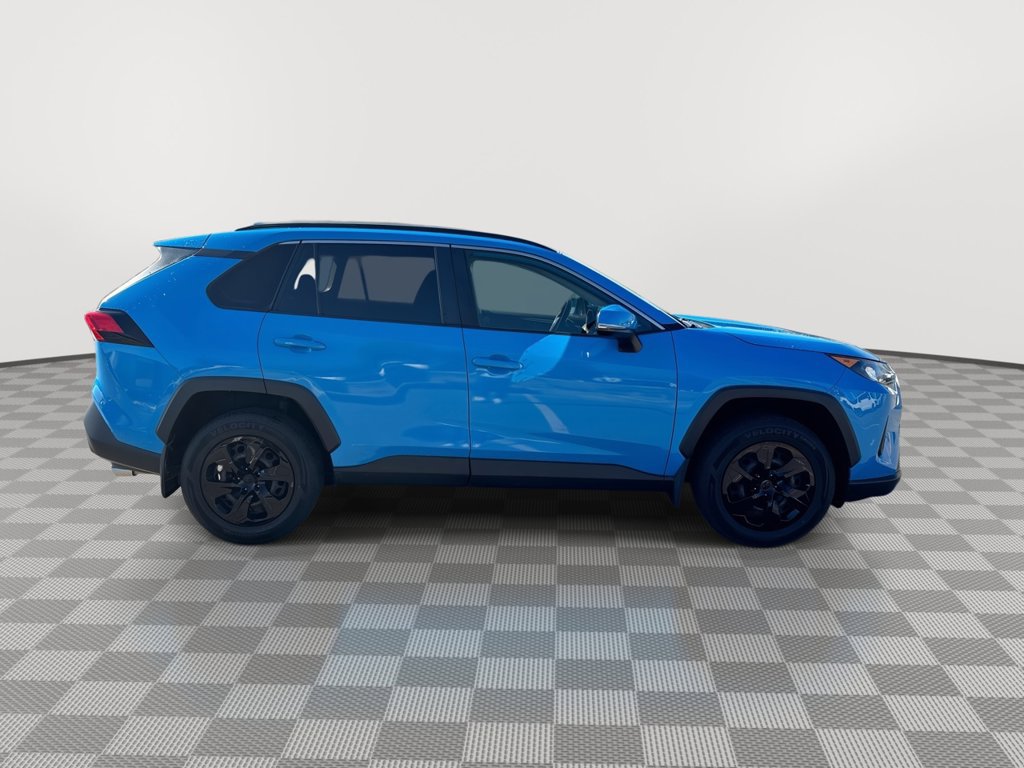 Used 2020 Toyota RAV4 LE w/ All Weather Liner Package AWD/4WD image 13