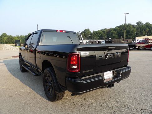 Used 2025 RAM 2500 Big Horn RWD image 5