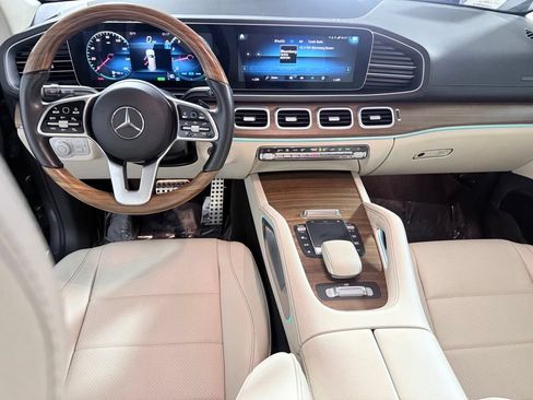 Used 2023 Mercedes-Benz GLS 450 4MATIC w/ AMG Line Exterior image 10