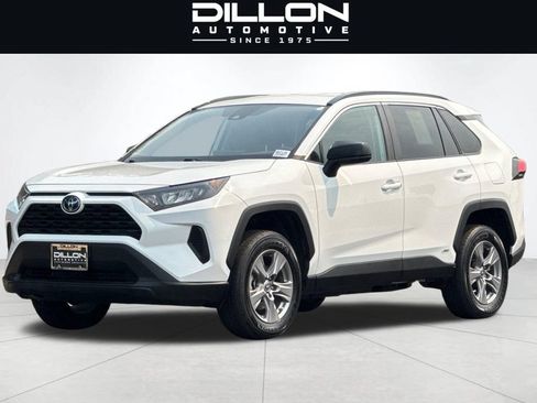 Used 2022 Toyota RAV4 LE AWD/4WD image 8