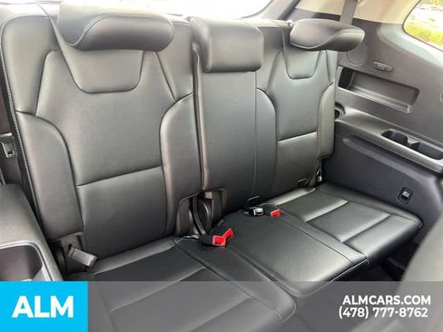 Used 2024 Kia Telluride LX FWD image 18