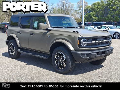 New 2026 Ford Bronco Outer Banks image 8