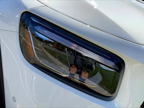 New 2026 Mercedes-Benz GLB 250 4MATIC image 17