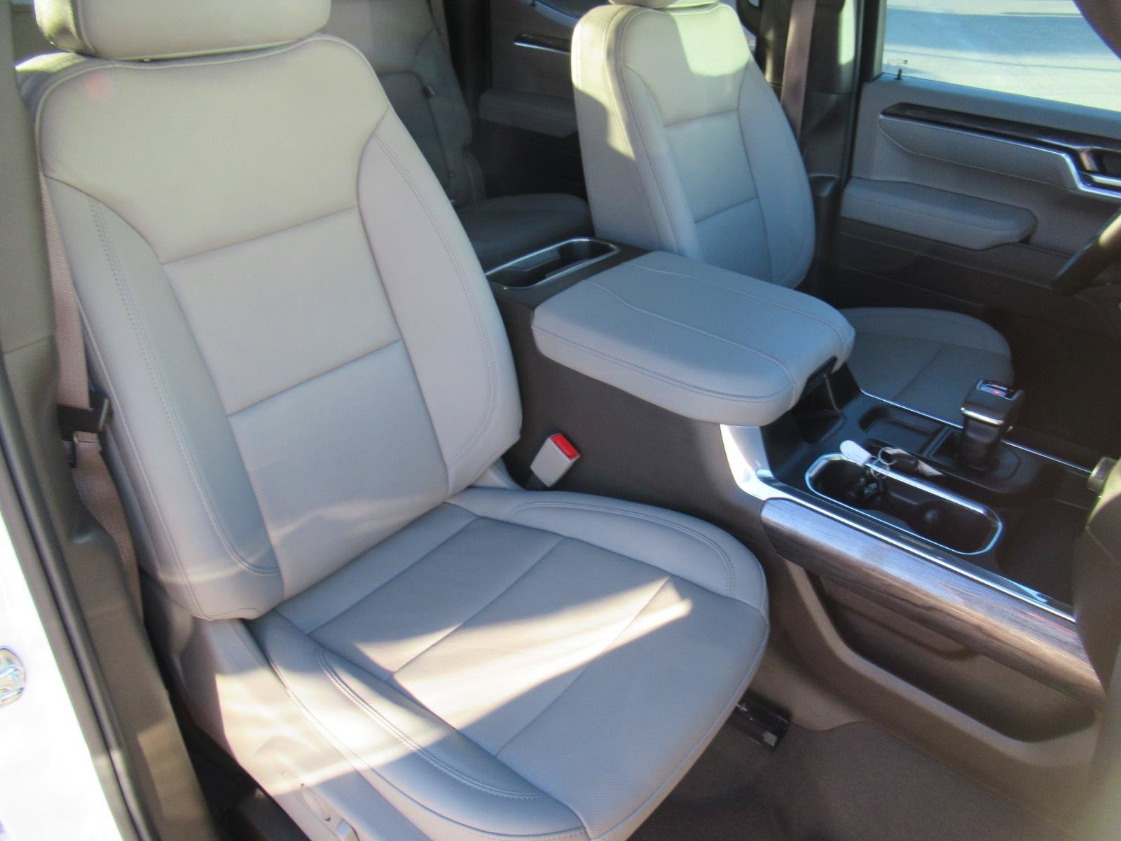 Used 2026 Chevrolet Silverado 1500 LTZ RWD image 10