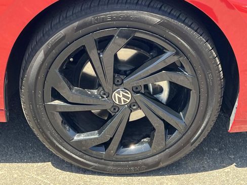 Used 2025 Volkswagen Jetta SE FWD image 27